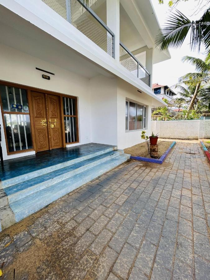 Chameleon Beach Resort, Cherai Коччи Экстерьер фото